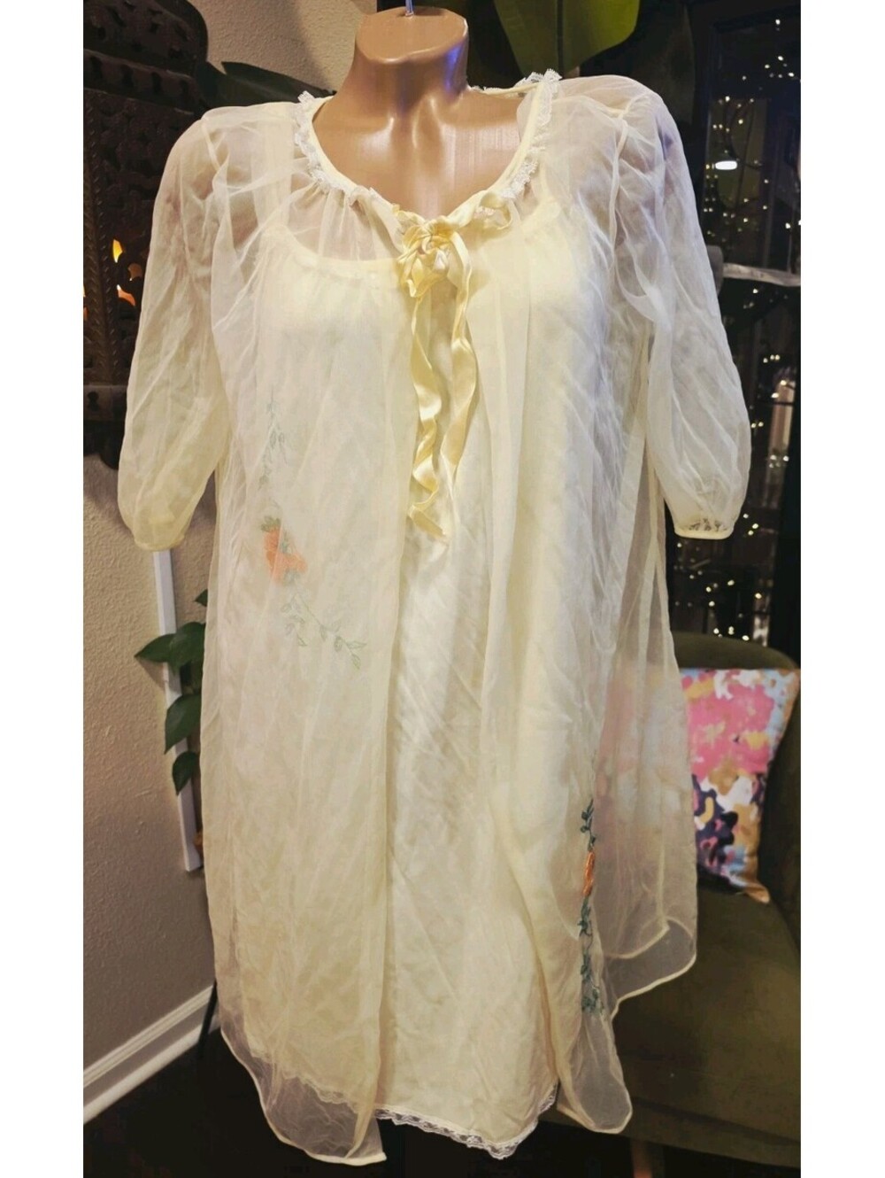 Vtg 60s Pale Yellow Chiffon Peignoir Set Nightgown & Sheer Robe Floral Embroider